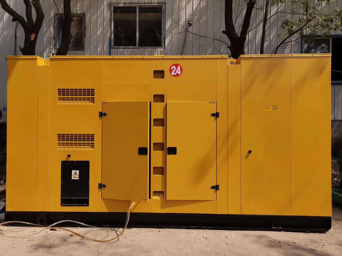 金平租赁发电机-国产柴油发电机油耗的奥秘