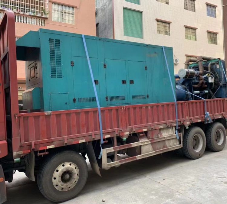 金平如何在不同负载率下确保 400KW 柴油发电机组的正常运行？