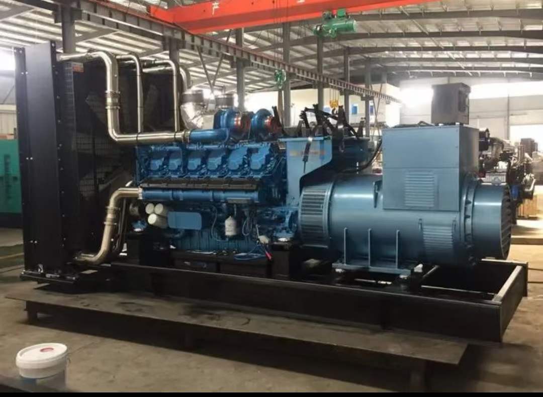 金平如何确定负载的功率因数波动范围？