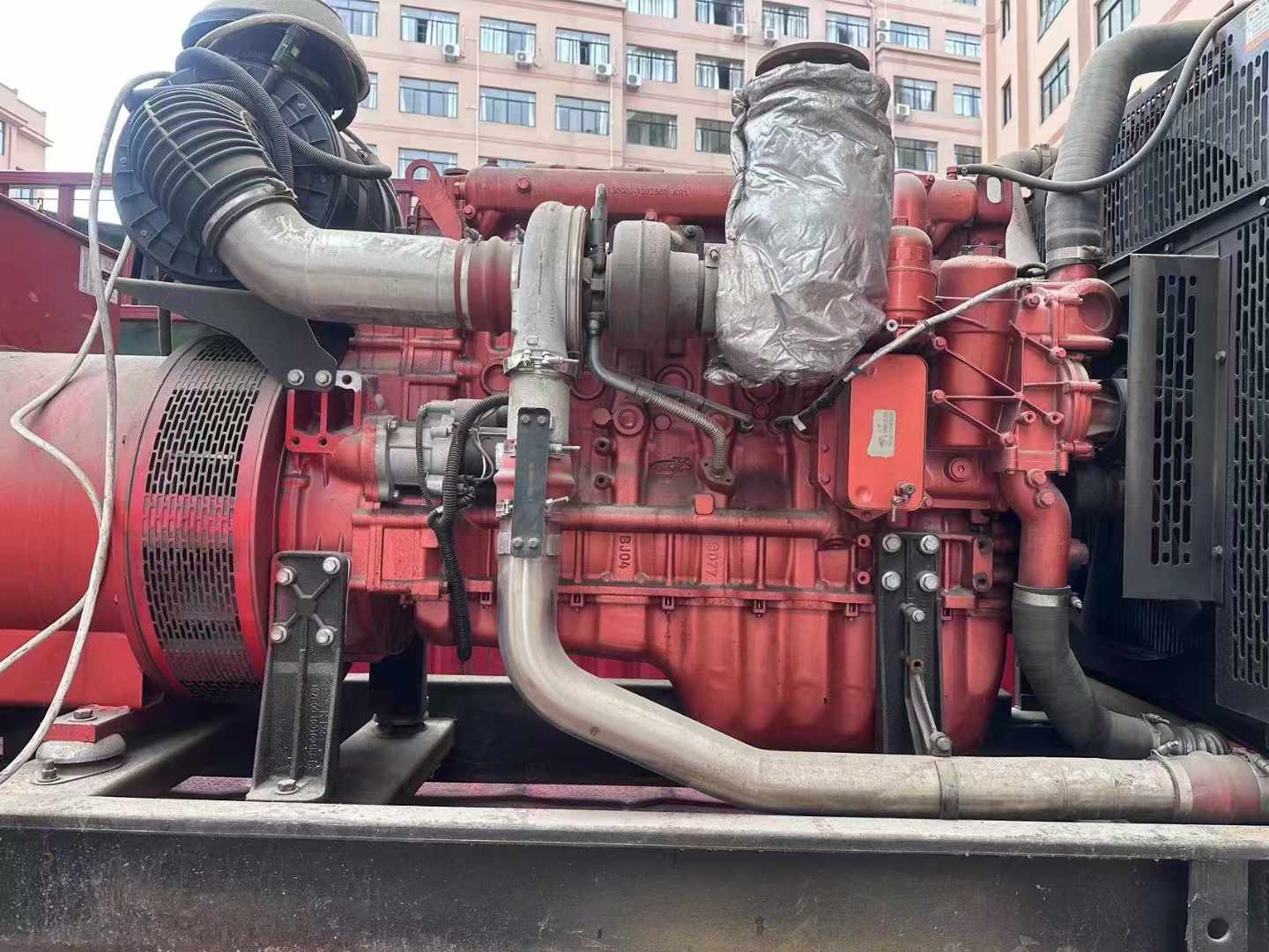 金平如何选择适合 600kW 柴油发电机组的过载保护器？