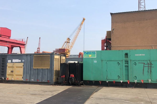 金平发电机出租空气滤清器的清洁频率是多少？