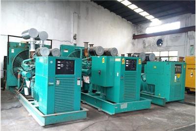 金平如何判断汽油发电机组电瓶的使用寿命？